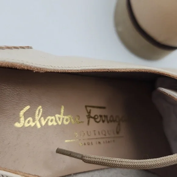 FERRAGAMO Cream & Tan Wingtip Laced Oxfords, Size 6½C - Picture 4 of 7